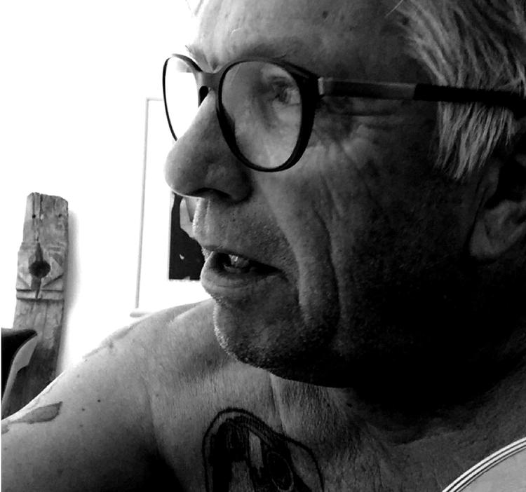 Sangfuglen. Leif Sylvester er ude med ny single 'City Dog'. 