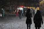 SNEVEJR. Husk dit varmeste vintertøj, hvis du bevæger dig ud i aften og i nat. For nu bliver det snevejr over det meste af landet. 
