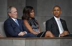 Blankt. Den tidligere præsident George W. Bush ses her i selskab med Barack Obama. I dag har han valgt ikke at stemme på hverken Hillary Clinton eller Donald Trump. 