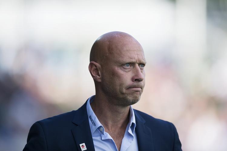 KRISE. Silkeborg-træner Peter Sørensen kan på sigt miste sit job på grund af en privat sag. 