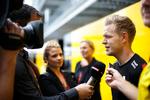 FARVEL. Det er slut for Kevin Magnussen i denne omgang hos Renault. Men måske tager han et sæde hos et andet formel 1-hold. 