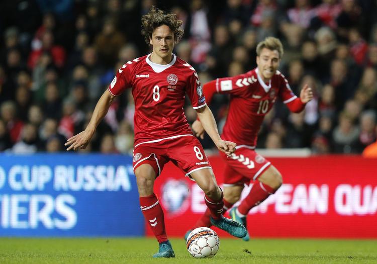 Fremad. FCK-anfører Thomas Delaney starter på den centrale midtbane sammen med William Kvist. 