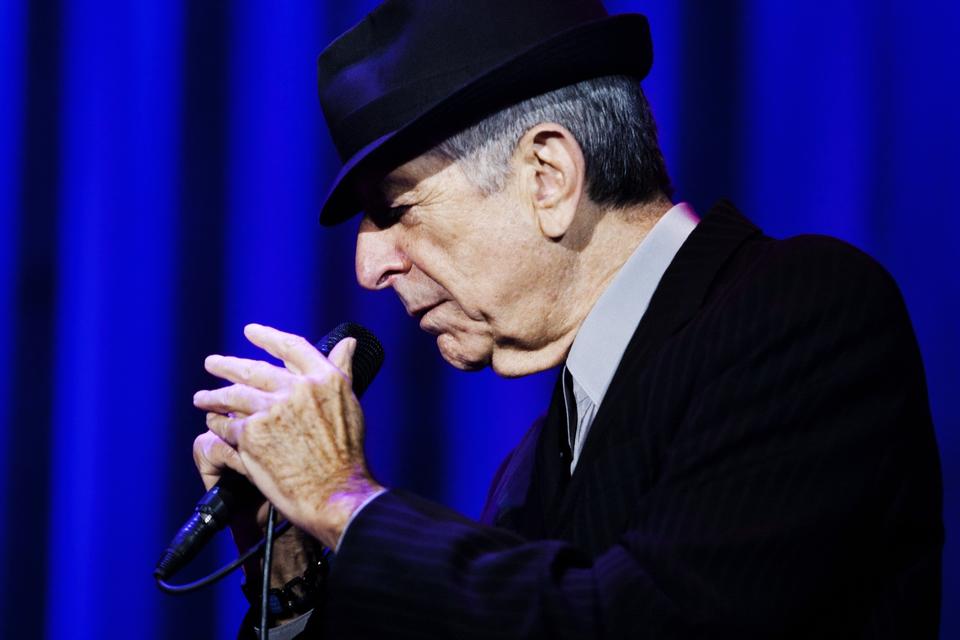 Leonard Cohen fylder 80