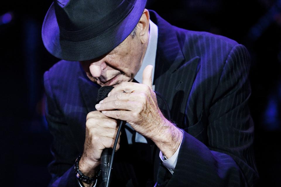 For seks år siden optrådte Leonard Cohen i Malmö Arena. Her blev han fotograferet af Politikens fotograf Lærke Posselt. 