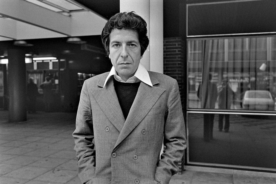 Leonard Cohen udsendte 21. oktober sit sidste album 'You Want It Darker' - et album med tekster om døden. I forbindelse med udgivelsen gav Coehn et interview til magasinet The New Yorker, hvor han blandt andet sagde: »Jeg er klar til at dø. Jeg håber ikke, det bliver alt for ubehageligt« 
