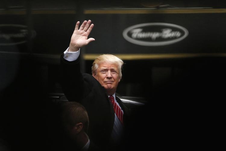 Opbygning. Trump vil bringe millioner af amerikanere i arbejde ved at bygge og renovere skoler, veje og broer. ARKIVFOTO 