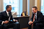 støtte. Udenrigsministeren Kristian Jensen mødes med den britiske konservative Syed Kamall, der vil forsøge at hjælpe Danmark med at opnå en aftale om Europol. 