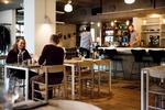 Velsmag. Hos Kadeaus nyeste skud på stammen, Nabo på Christianshavn, er der kræset for både smag og udtryk på tallerkenerne. 