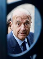 GENNEM NÅLEØJET. Omkring fire millioner vælgere i de borgerlige partiers primærvalg sendte favoritten Alain Juppé ned på andenpladsen efter tidligere premiereminister François Fillon. Juppé og Fillon er de sandsynlige finalister, og vinderen er favorit til at blive næste præsident. 
