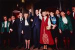Trekløver. Poul Nyrup præsenterer sin anden regering i 1994 flankeret af Centrumdemokraternes Mimi Jakobsen og Marianne Jelved. Kristeligt Folkeparti var sendt ud af regeringen. 
