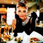 Audrey Hepburns legendariske kjole fra 'Breakfast at Tiffany's' blev i 2006 solgt for 5,2 millioner kroner. 