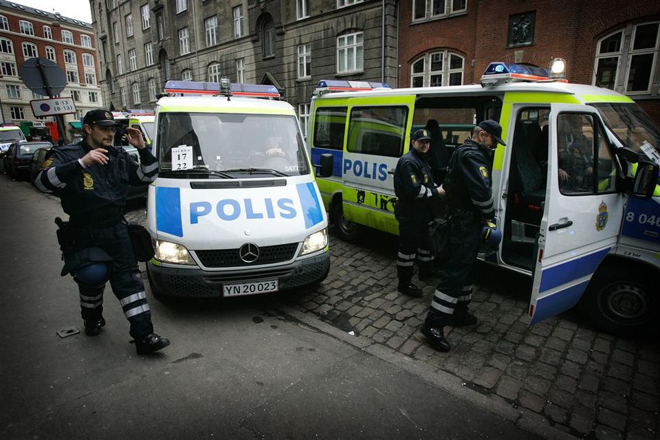 Politiet havde blandt andet lånt svenske mandskabsvogne, da urolighederne var på deres højeste. 
