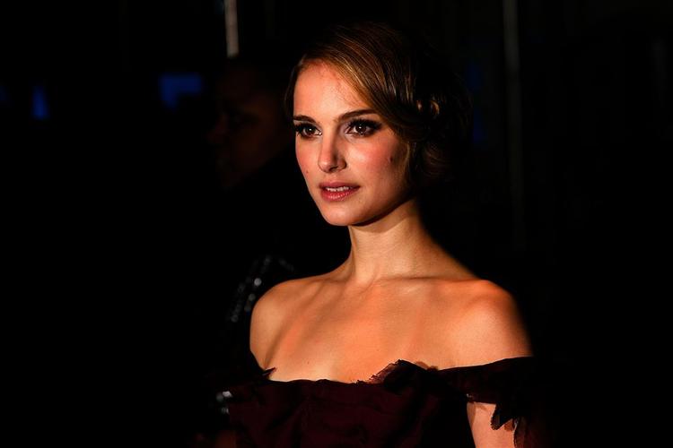 Den amerikansk-israelske skuespillerinde Natalie Portman, blandt andet kendt fra 'Star Wars' og 'Black Swan', vil ikke deltage i en prisuddeling i Israel. NATHAN STRANGE/AP