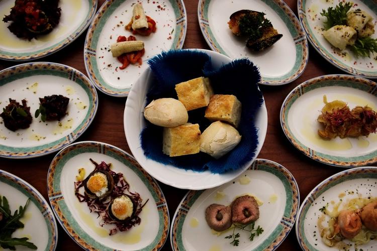 Har italienerne ret i, at det er bedre for både børn og voksne at spise varm mad end kold mad, spørger en læser. Arkivfoto:  Mads Nissen 