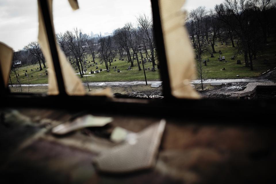 FBI's årlige kriminalitetsrapport har de seneste år udnævnt Detroit til at være den farligste by i USA. I 2010 blev der begået 345 mord - altså i gennemsnit næsten ét om dagen. Ifølge politiet i Detroit skyldes det ikke f.eks. organiseret kriminalitet eller bander, men en generel desperation over den økonomiske krise. 