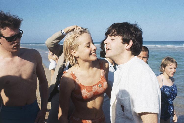 Paul McCartney på Bahamas under optagelserne til filmen "Help!" 1965. 