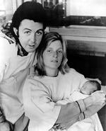 I 1971 blev de forældre til datteren, Stella. 