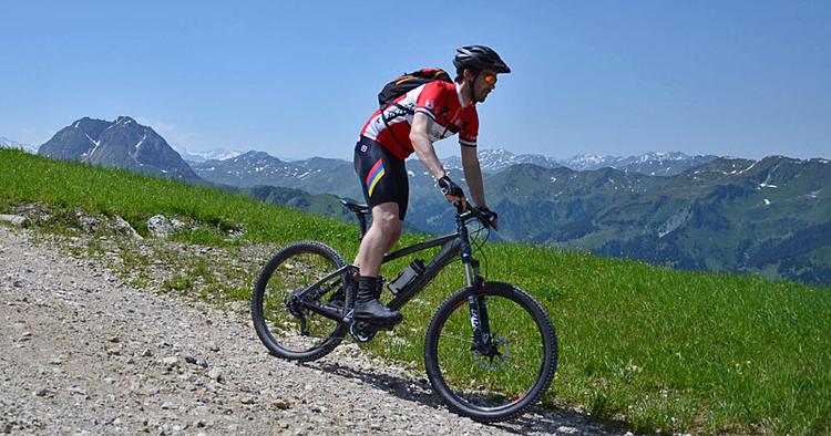 højdetræning. Mountainbike-kørsel i Østrig er noget helt andet end at køre rundt i skovene i det flade Danmark. Sebastian Kjær