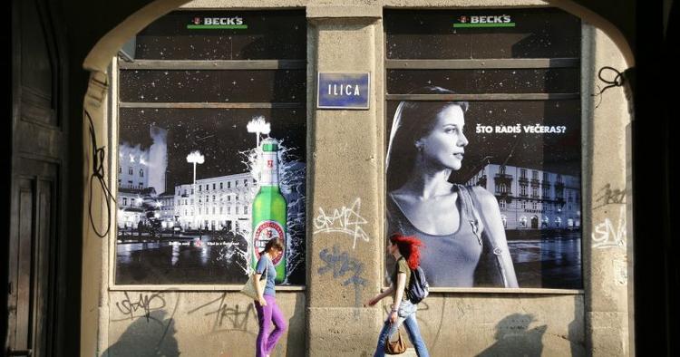 Hovedstrøg. Ilica har både hælebar og high street-mode. Monika Dinek