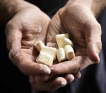 Guf. Man kan forme sine marshmallows, som man lyster – kun fantasien sætter grænser. Til gengæld er der ikke de store frihedsgrader, når det gælder temperaturen under arbejdet med sukkermassen – den skal være præcis, og man må derfor bruge et stegetermometer. Lars Just
