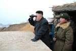 Angrebslysten. Den nordkoreanske leder, Kim Jong-un, retter blikket mod Sydkorea. 