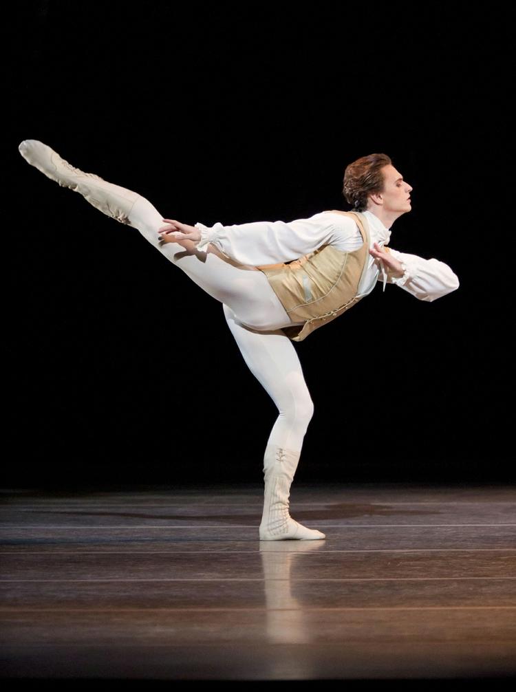 Ballet. 23-årige Sergej Polunin dukkede pludselig ikke op til øvetimerne på 'Midnight Express', som skulle spille på Coliseum i den engelske hovedstad. Foto: Johan Persson/AP