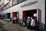 ARBEJDSGIVER. Louis P. Larsen var blevet stillet et job i Madklubben på Vesterbro i udsigt, men han nåede aldrig at få en rigtig vagt. 