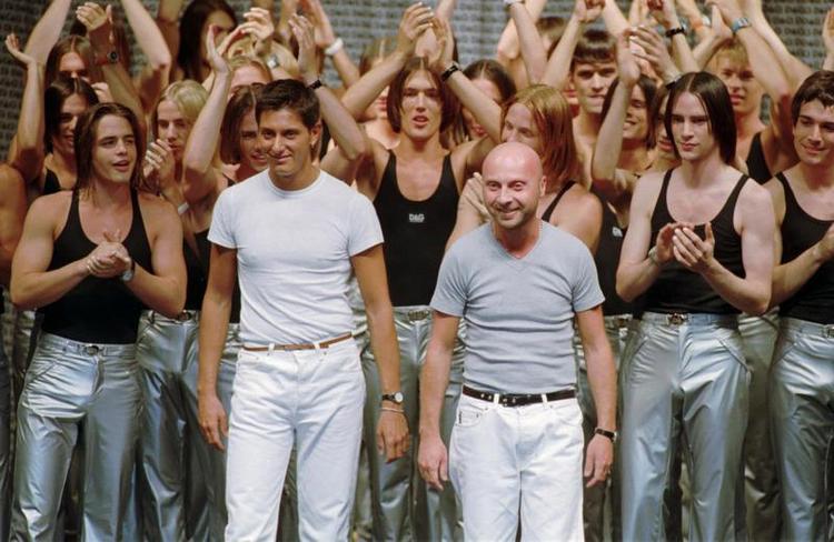 Stefano Gabbana og Domenico Dolce har efterhånden prøvet at befinde sig i en shitstorm et par gange. Men nu ser det ud til, at det kan få alvorlige økonomiske problemer for makkerparret. 