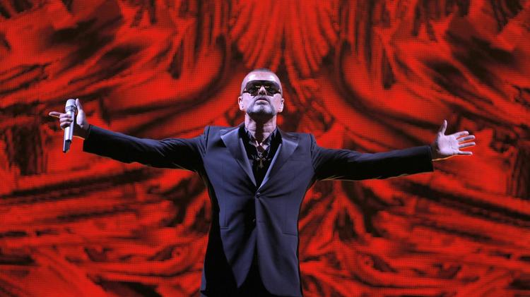 George Michael er død blot 53 år gammel. Her er han fotograferet i Paris i 2012 