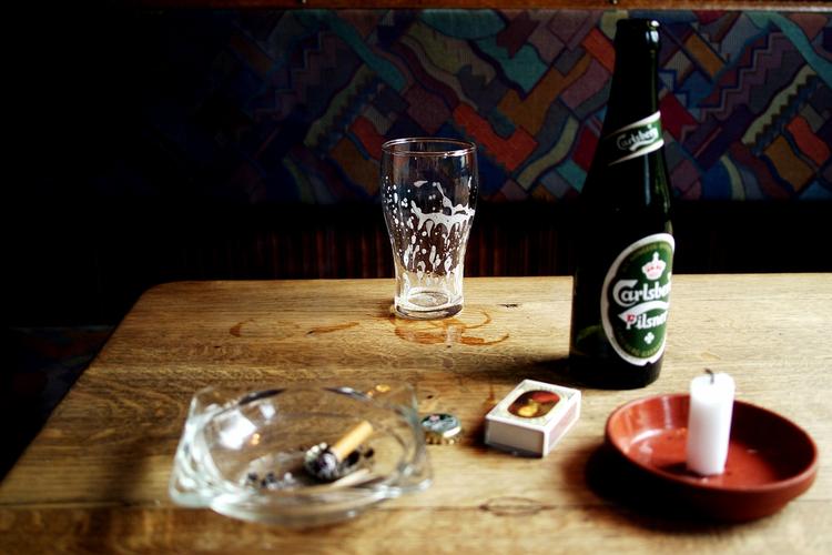 Det brune værtshus fra 1728 drejer nøglen om sur ejendomskonflikt. Er starten på enden af Københavnsk bodegakultur? Foto: Lares Hansen (Arkiv) 