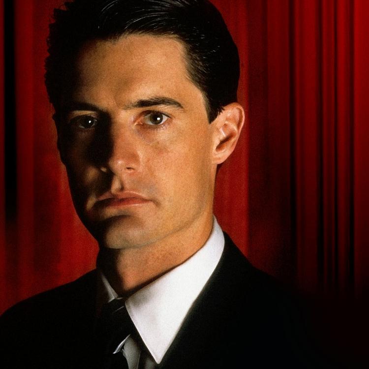 Coop. I Twin Peaks måtte den ulastelige FBI-agent Dale Cooper ikke alene opklare et mord, men også bekæmpe en mere eksistentiel ondskab. 