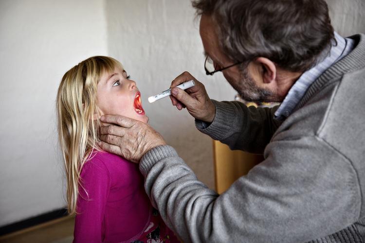 Manglen på praktiserende læger gør, at flere sætter et 'Nej tak til nye patienter'-skilt på klinikdøren.  Astrid Dalum