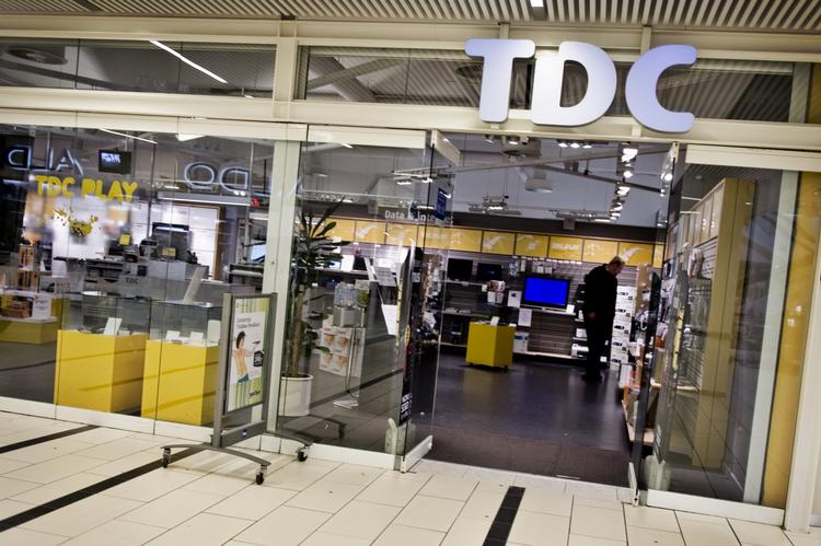 Svenske Teliasonera har fisket 15.000 danske mobilkunder i det seneste kvartal, og det bekræfter bekymringen for danske TDC, vurderer ekspert. 
