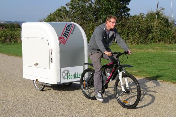 STØRRELSE. Campingvognen er 1 meter bred og 1,3 meter lang, når du kører med den. Foto: Alt Om Camping