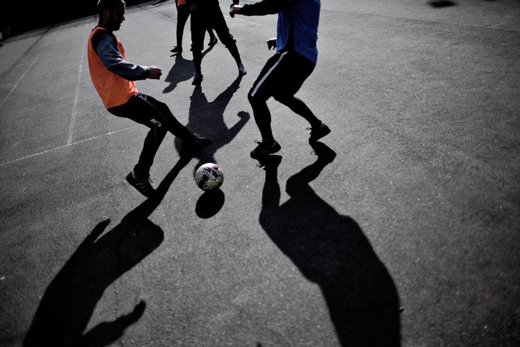 Der ligger sandsynligvis et 'mørketal' af sager om seksuelle krænkelser i sport gemt under de officielle, mener ekspert og Børns Vilkår. Billedet er ikke relateret til sagen. 