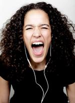 Anya. »Jeg er selv meget inspireret af jazzsangerinder som Billie Holliday, Ella Fitzgerald og Nancy Wilson«. 