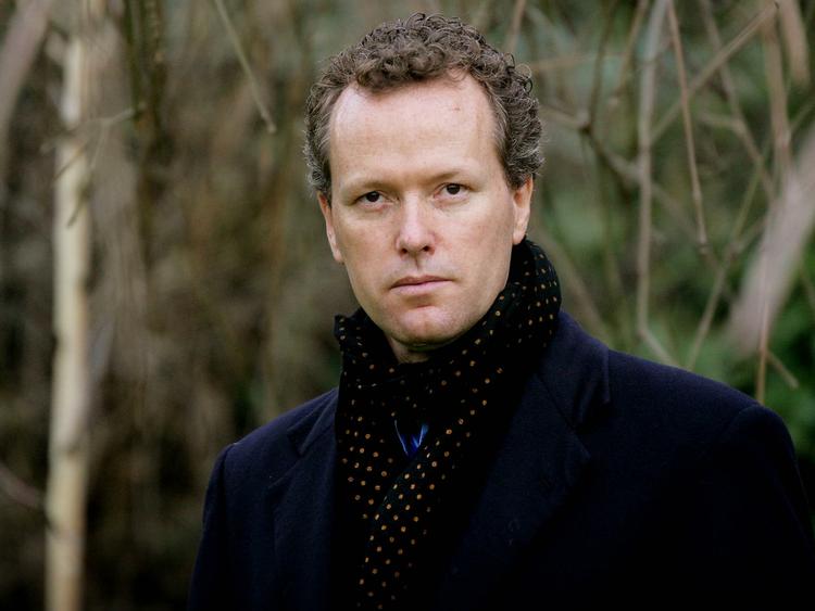 Edward St Aubyn præsenterer temaer og personer fra verden, som den er lige nu – set fra de allermest privilegeredes synspunkt Foto: Timothy Allen