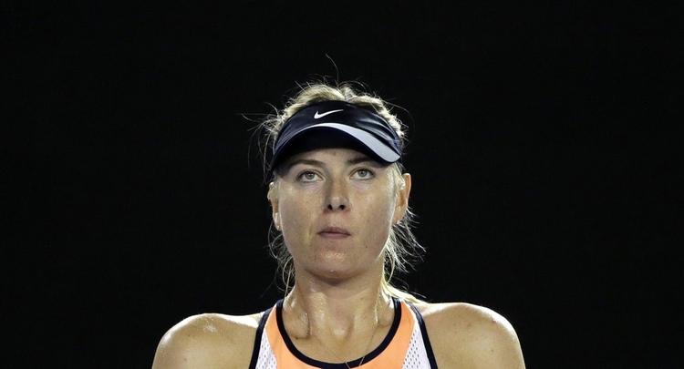 Det møder kritik fra flere sider, at tennisspilleren Maria Sharapova får wild card til at deltage i mindst tre kommende turneringer, selv om hun de sidste 15 måneder har haft karantæne på grund af en positiv dopingtest. 