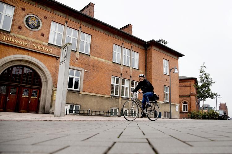 Som led i udflytningen af statslige arbejdspladser fra København er Udlændingestyrelsen rykket til Næstved. Nu følger flere arbejdspladser til provinsen. 