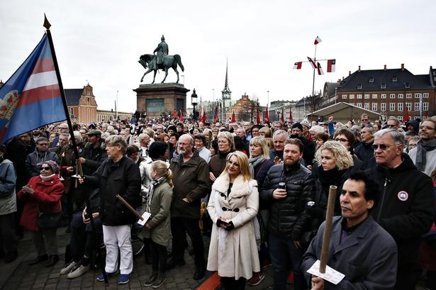 Mindehøjtidelighed på Christiansborg Slotsplads. 