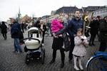 Mindehøjtidelighed for Anker Jørgensen på Christiansborg Slotsplads