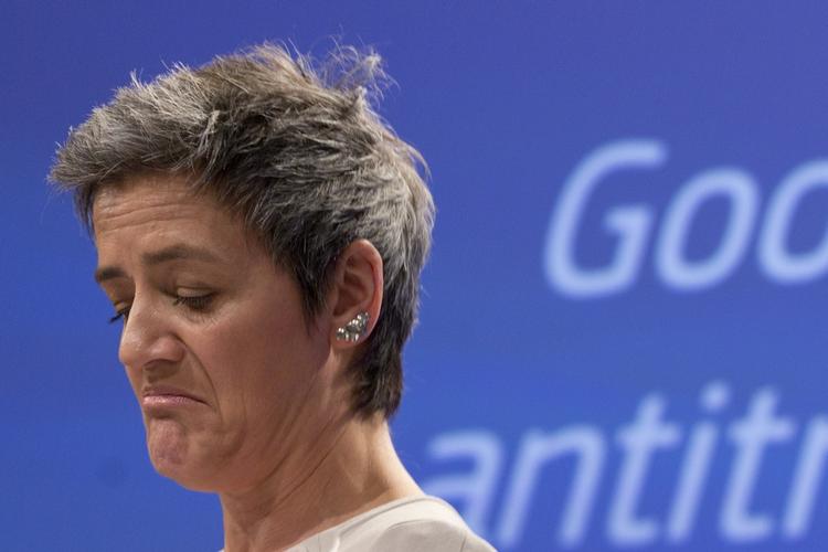 Konkurrencekommissær Margrethe Vestager har fokuseret sine 900 medarbejderes øjne på den digitale økonomi. Det er indtil videre gået ud over Google, Apple og Facebook. Her ses hun 15. april 2015, hvor hun præsenterede det anklageskrift, der tirsdag førte til en rekordbøde til Google.  