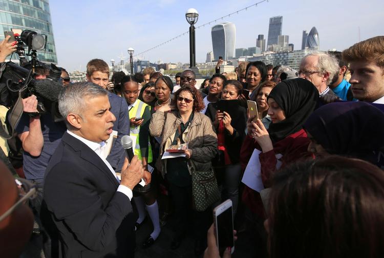 Londons overborgmester, indvandrersønnen Sadiq Khan, har gjort det klart, at USA's præsident, Donald Trump, ikke er velkommen i Vesteuropas største by.  