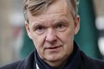Ekstra Bladets chefredaktør, Poul Madsen, har måttet svare på spørgsmål om stor EU-sag. 