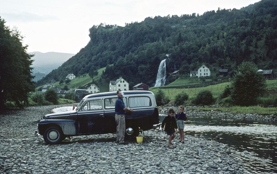 Anne Marie Jeppesen/The Retrospective Family