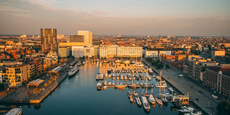 Oplagt. Antwerpen er blandt andet kendt for dyre modebutikker i centrum og verdens største diamanthandel, men der er masser af andet at opleve. Foto: Mario Guti/istock