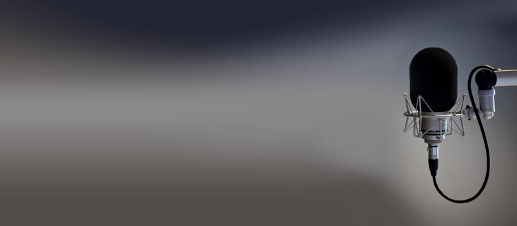 Hidtil har det taget time- hvis ikke dagevis - at optage stemmer, så de kunne simuleres. Men ny software, som udvikles verden over, laver om på det. Det kinesiske firma Baidu, siger at de blot skal bruge 50 sætninger for at simulere en persons stemme, skriver The Economist. 