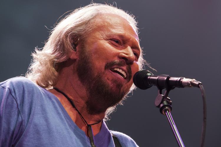 Minder. Nu er de mindre Gibb-brødre fra Bee Gees døde og tilbage står en mand på 70, der med albummet 'In The Now' længes og mindes i sine sange. Arkivfoto Barry Brecheisen/Invision/AP