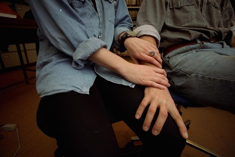 Ifølge en ny undersøgelse fra 3F bliver hver tyvende kvinde sygemeldt efter at have oplevet sexchikane. (modelfoto). 