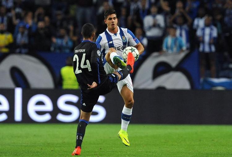 Stortalent. André Silva er blandt de mest eftertragtede spillere i Europa. I aften gæster han og FC Porto Parken i København. Foto: Paulo Duarte/AP 